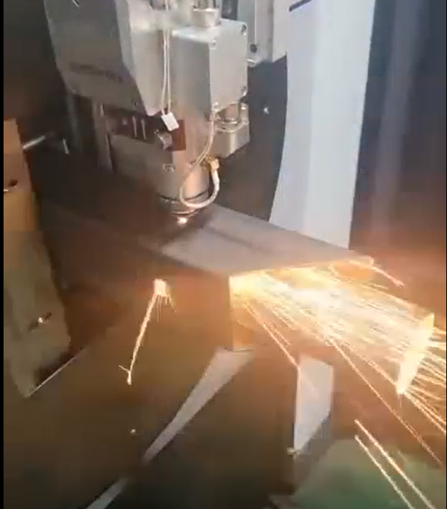 數(shù)控激光金屬切割機(jī)公司 數(shù)控激光金屬切割機(jī)公司