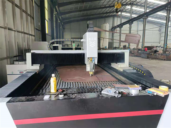 數(shù)控激光切割機(jī) 數(shù)控激光切割機(jī)